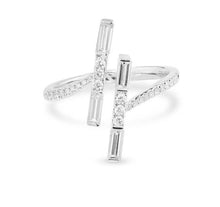 Load image into Gallery viewer, H Luxe - 0.70ct/ VS Diamond Ring/ 18K White Gold