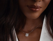 Carica l&#39;immagine nel visualizzatore della galleria, &lt;transcy&gt;ELLA Lux in oro bianco 18 carati con diamanti 0,35 ct&lt;/transcy&gt;